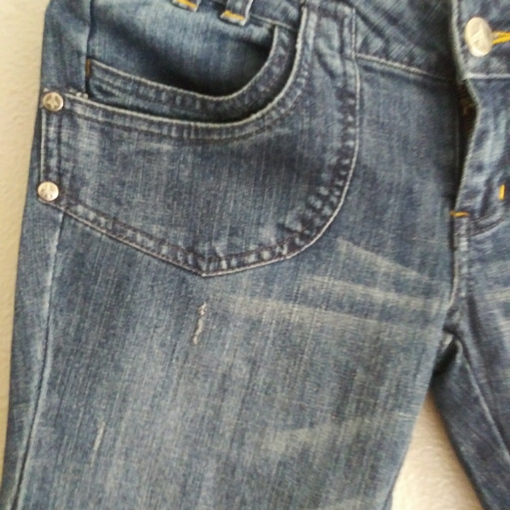 Jeans - Picture 2 of 8